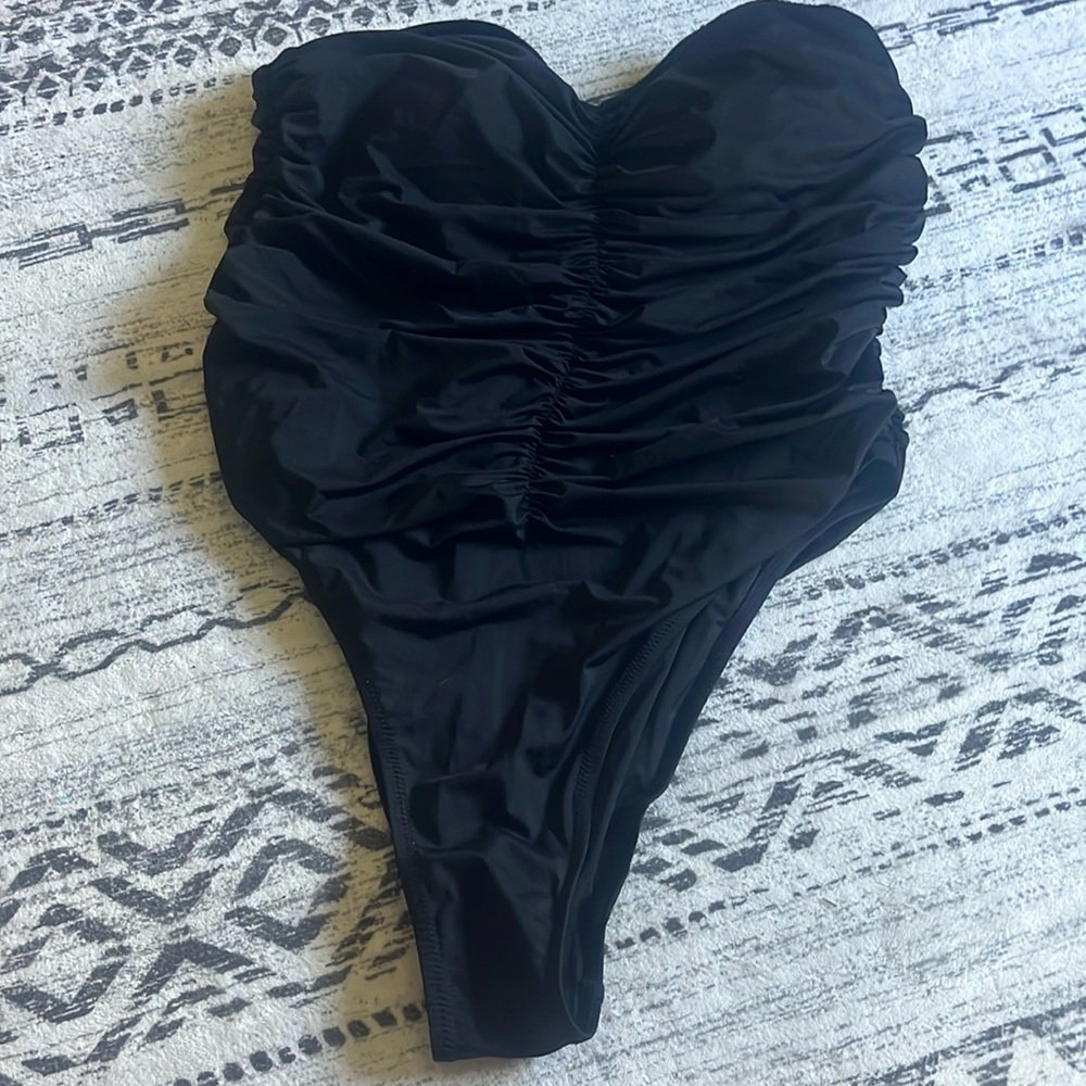Strapless fashion nova swimsuit